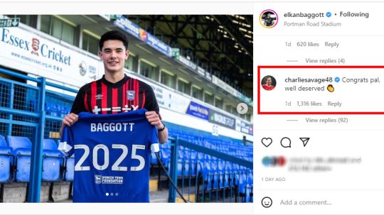Elkan Baggott dapat sorotan pemain Manchester United usai perpanjang kontrak di Ipswich Town Copyright: © instagram.com/elkanbaggott/