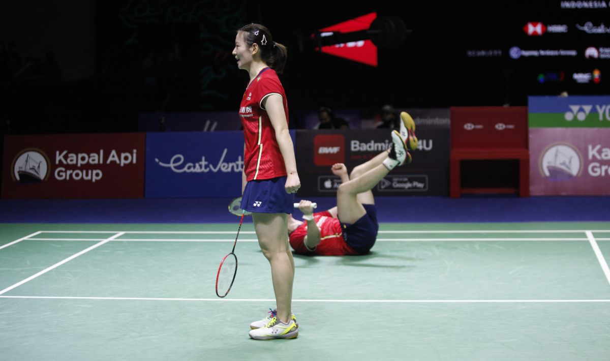 Sempurnakan rekor di BWF World Tour Finals 2022, Zheng Siwei/Huang Yaqiong sejatinya sempat tertatih-tatih sejak awal 2022 bahkan dibongkar pasang oleh pelatih Asosiasi Bulutangkis China (CBA). Copyright: © Herry Ibrahim/INDOSPORT