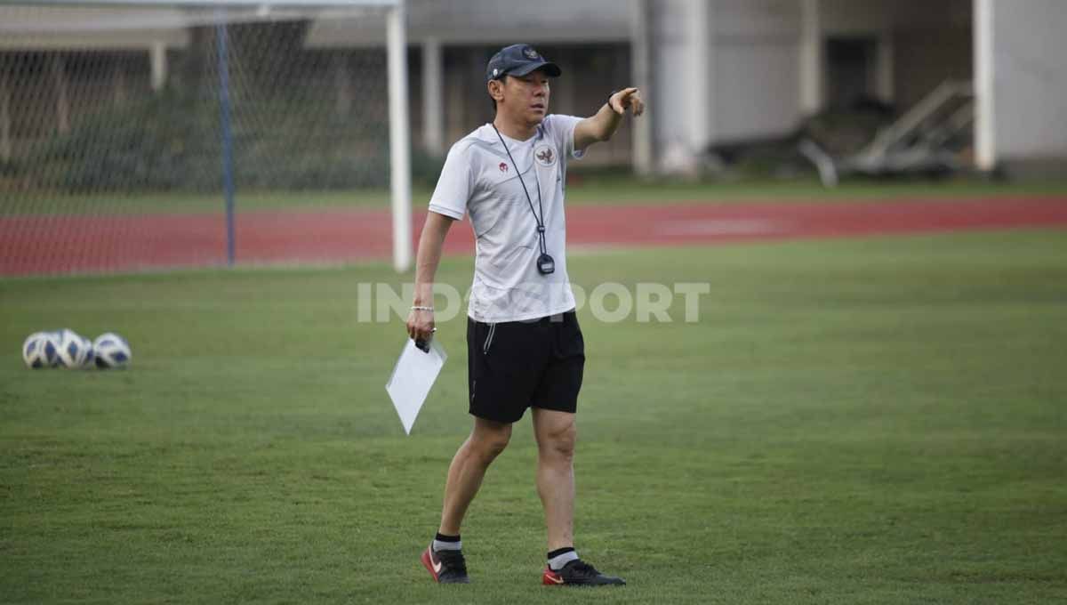 Pelatih Timnas Indonesia akan mendapatkan cuti pada bulan Juli mendatang dan nantinya Shin Tae-yong akan kembali ke negara asalnya, Korea Selatan. Copyright: © Herry Ibrahim/INDOSPORT
