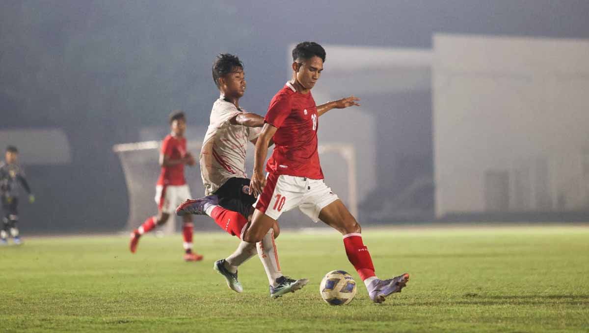 Laga uji coba antara Timnas Indonesia U-19 vs Persija Jakarta. Foto: PSSI Copyright: © PSSI