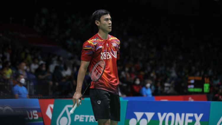 Tunggal putra Indonesia, Shesar Hiren Rushtavito mundur dari Malaysia Masters 2022 karena cedera. Copyright: © PBSI