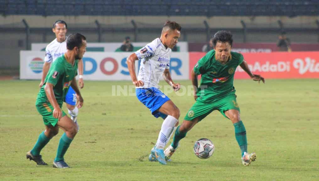 Babak 8 besar Piala Presiden 2022 Persib menghadapi PSS Sleman di Stadion Si Jalak Harupat, Kabupaten Bandung, Jumat (01/07/22). Copyright: © Arif Rahman/INDOSPORT