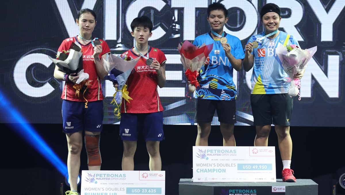 Media Sohu membuat prediksi tentang kans China menjuarai ajang BWF World Tour Finals 2022. Namun nama Apriyani Rahayu/Siti Fadia ikut disebut-sebut, ada apa? Copyright: © PBSI