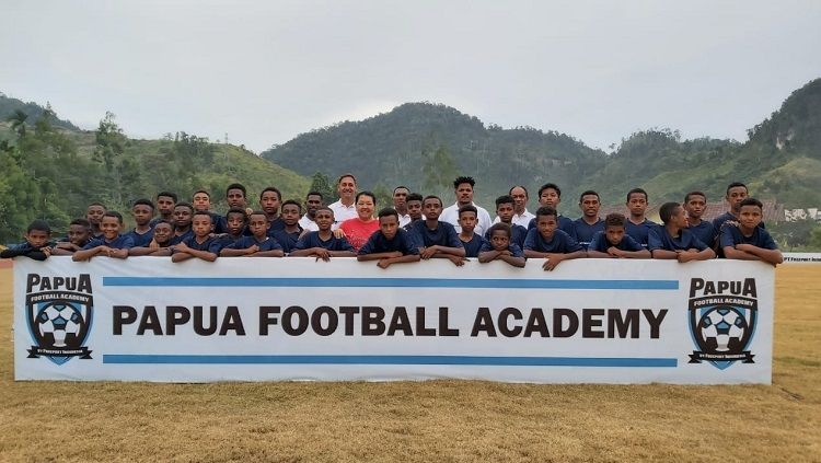 Presiden Indonesia, Joko Widodo meresmikan Papua Football Academy, Rabu (31/8/22). Copyright: © Papua Football Academy (PFA)