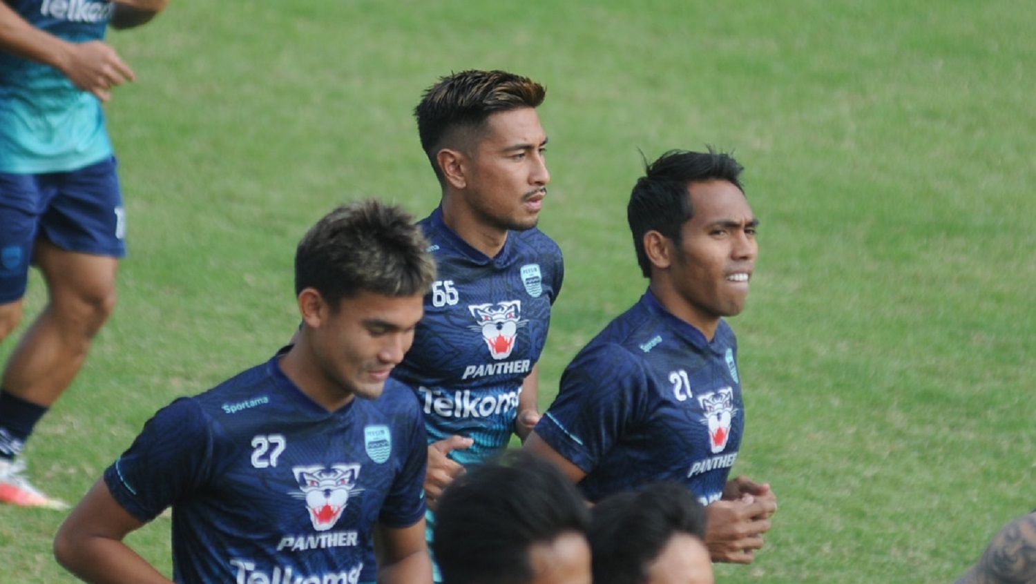 Pemain anyar Persib Bandung, Daisuke Sato, saat latihan perdana bersama tim di Stadion Persib, Jalan Ahmad Yani, Kota Bandung, Senin (04/07/22). Copyright: © Arif Rahman/INDOSPORT