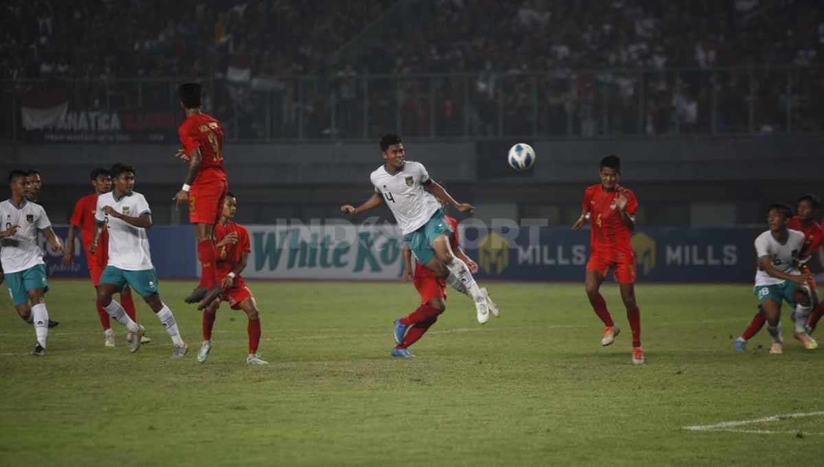 Pertandingan antara Timnas Indonesia U-19 vs Myanmar U-19 Piala AFF U-19 di Stadion Patriot, Minggu (10/07/22). Copyright: © Herry Ibrahim/INDOSPORT