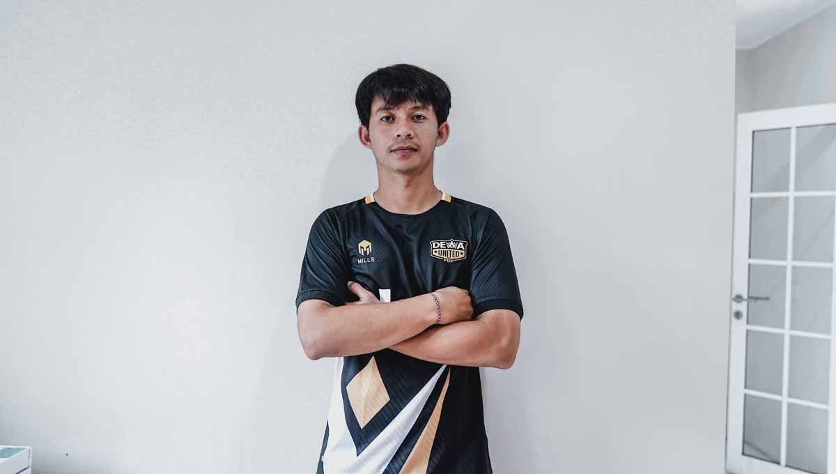 Pemain Dewa United, Risna Prahalabenta. Foto: Dewa United Copyright: © Dewa United