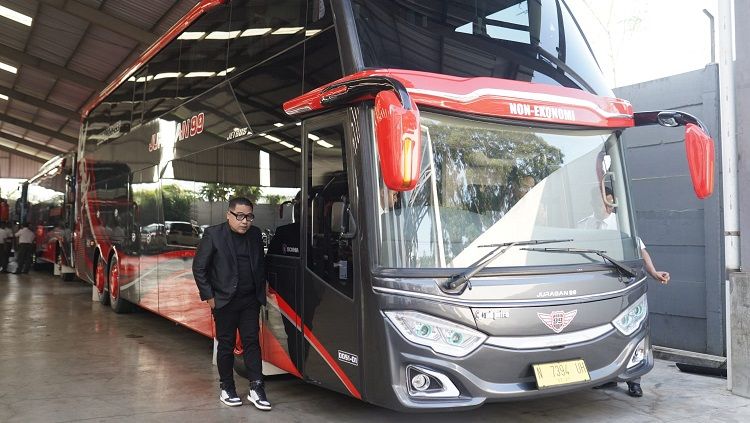 Juragan99 meluncurkan bus Antar Kota Antar Provinsi (AKAP) terbarunya yang menghadirkan kenyamanan dengan balutan kemewahan. Copyright: © Juragan99