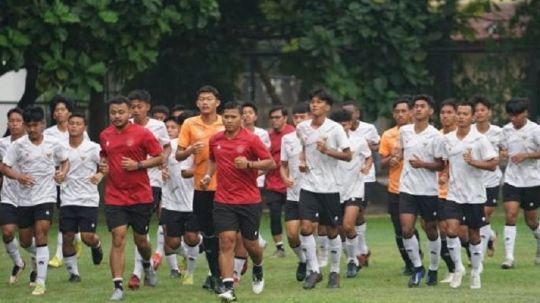 TC Timnas Indonesia U-16 di Lapangan UNY Yogyakarta jelang Piala AFF U-16 2022. Copyright: © PSSI