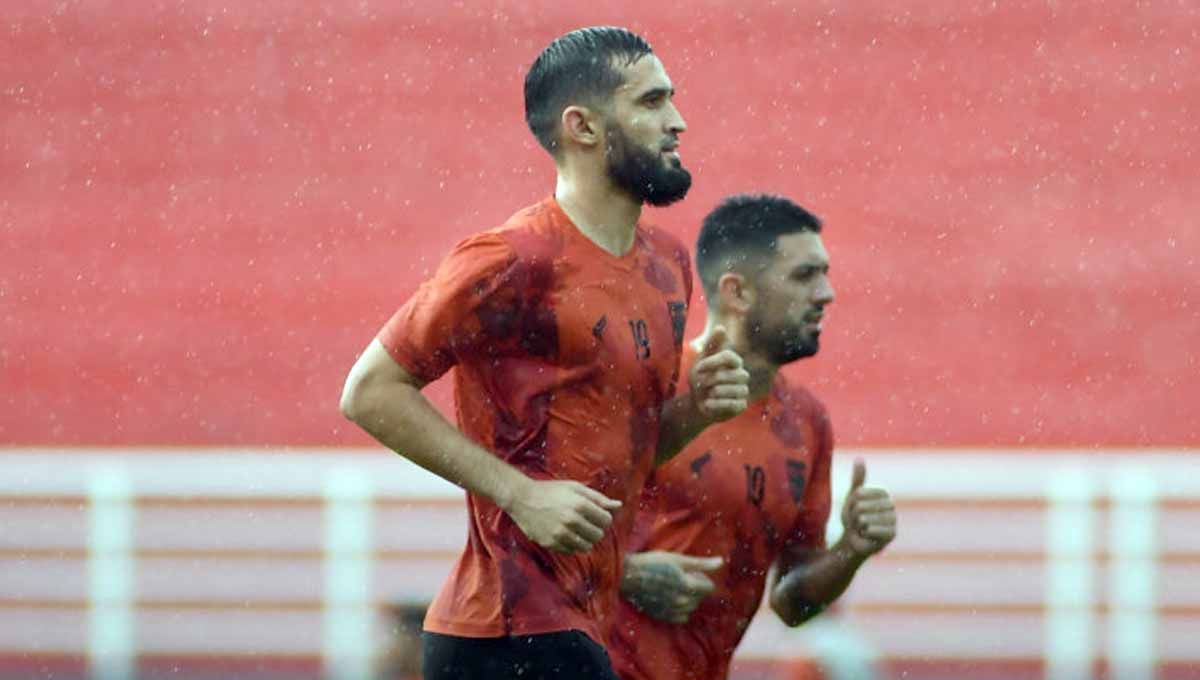 Persita Tangerang resmi mengumumkan kedatangan pemain baru, Javlon Guseynov untuk putaran kedua Liga 1 2022/23 menggantikan bek asing, Agustin Cattaneo. Copyright: © Borneo FC