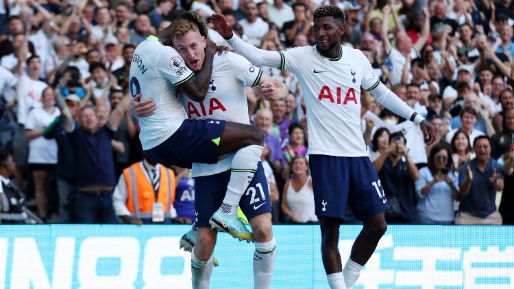 Tottenham vs Southampton, Selebrasi Dejan Kulusevski merayakan mencetak gol keempat mereka di Liga Inggris Reuters-Matthew Childs Copyright: © Royal Action Images melalui Reuters-Matthew Childs