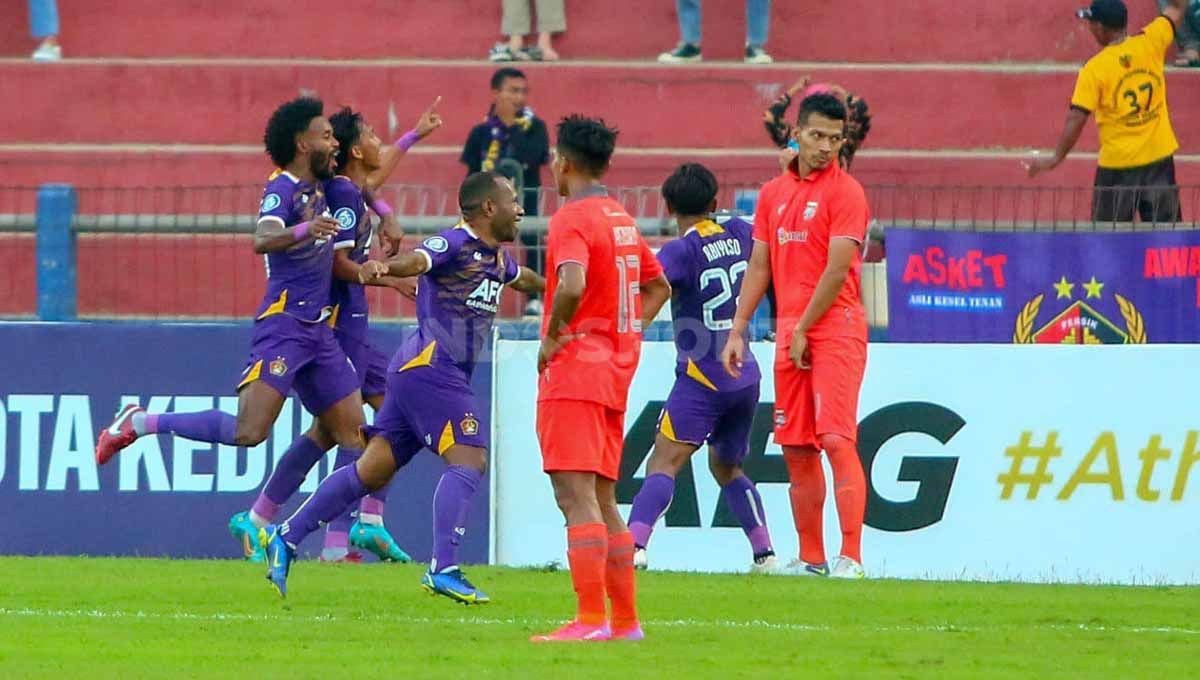 Kekalahan Persik saat menjamu Borneo FC dengan skor 1-2 pada pekan ke-4 Liga 1 Indonesia hari Jumat (12/8/22) lalu, berikan efek cukup besar buat Macan Putih. Copyright: © Ian Setiawan/INDOSPORT