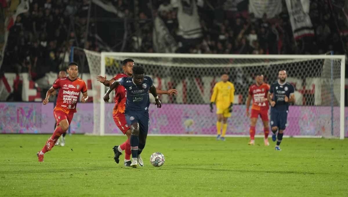 Pertandingan Liga 1 antara Bali United vs Arema FC pada pekan keempat Liga 1, Sabtu (13/08/22). Copyright: © MO Arema FC
