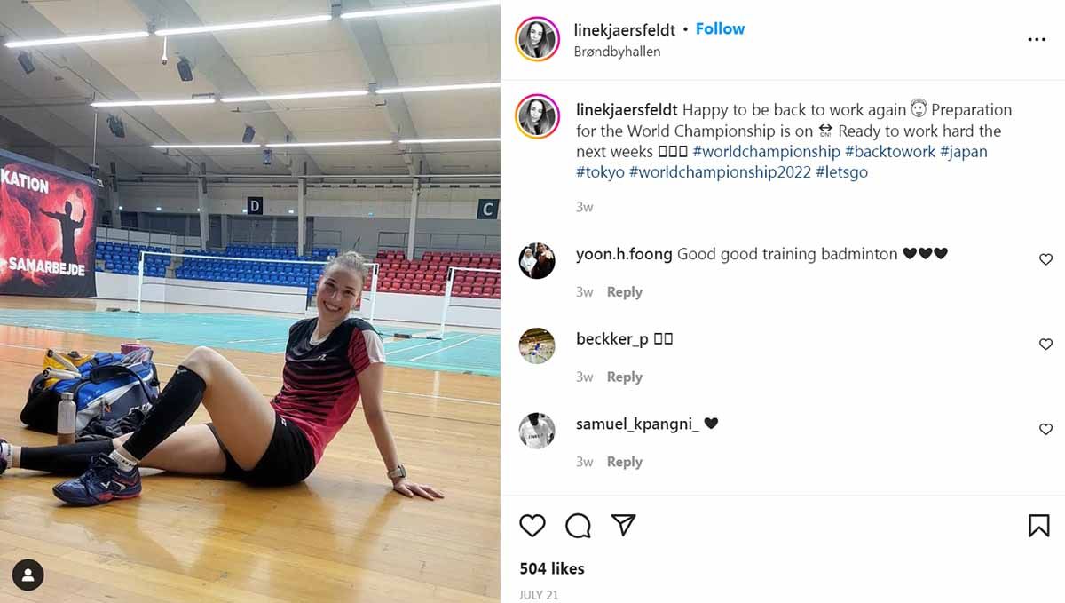 Tunggal putri Denmark sekaligus rival Gregoria Mariska, Line Kjaersfeldt, disebut BWF bakal menjadi kuda hitam di Kejuaraan Dunia Bulutangkis (BWC) 2022. Copyright: © Instagram@linekjaersfeldt