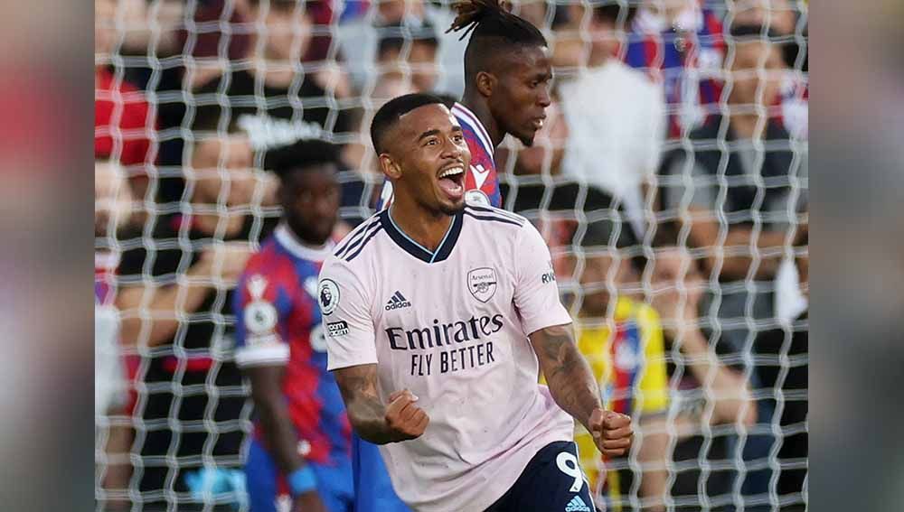 Selebrasi pemain Arsenal Gabriel Jesus usai membobol gawang Crystal Palace. Foto: Reuters/Paul Childs Copyright: © Reuters/Paul Childs