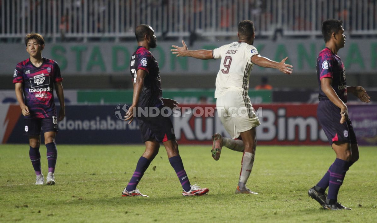 Pertandingan Liga 1 antara RANS Nusantara FC vs Persija Jakarta di Stadion Pakansari, Sabtu (20/08/22). Copyright: © Herry Ibrahim/INDOSPORT