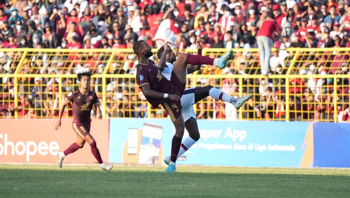 Pertandingan antara PSM Makassar vs Arema FC di laga BRI Liga 1. Copyright: © MO Arema FC