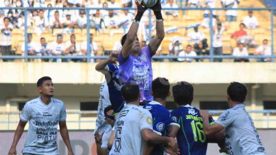 Pertandingan Persib vs Bali United di Stadion Gelora Bandung Lautan Api, Kota Bandung, Selasa (23/08/22). Copyright: © Arif Rahman/INDOSPORT