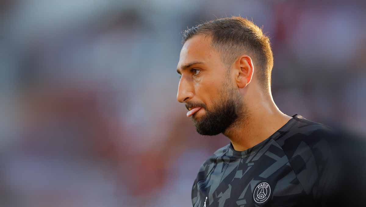 AC Milan akan mendapatkan keuntungan di Liga Champions ketika hubungan pelatih Paris Saint-Germain, Luis Enrique dengan Gianluigi Donnarumma retak. Foto: REUTERS-Stephane Mahe Copyright: © REUTERS-Stephane Mahe