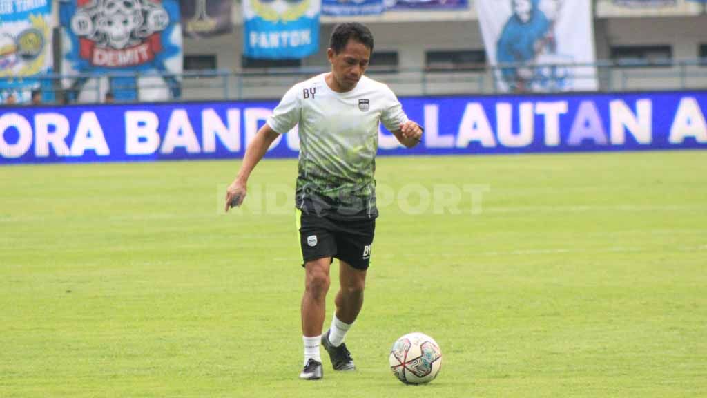 Asisten pelatih Persib Bandung, Budiman. Copyright: © Arif Rahman/INDOSPORT