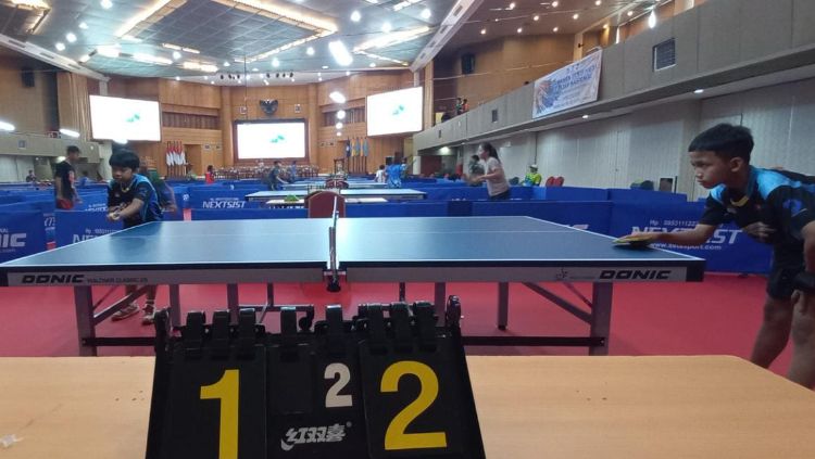 Universitas Terbuka kembali menggelar Turnamen Tenis Meja Pelajar Nasional pada 26-28 Agustus 2022. Copyright: © Media UT