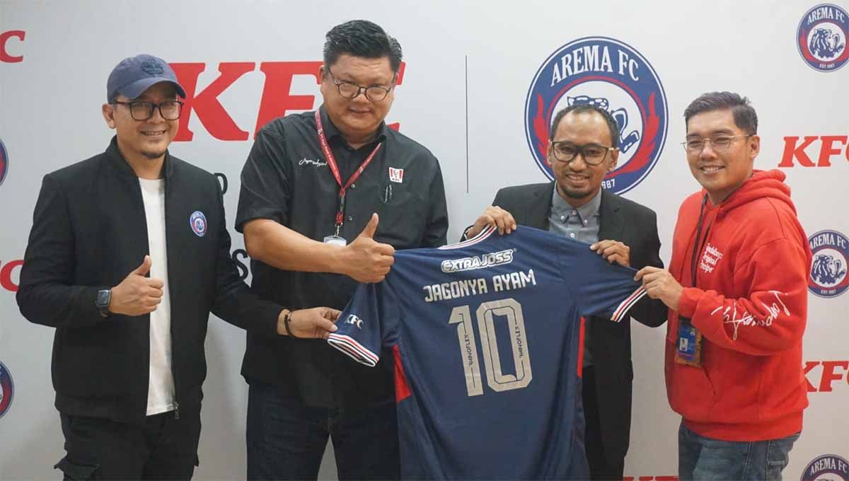 Arema FC gandeng restoram cepat saji sebagai sponsor baru. Foto: Arema FC Copyright: © Arema FC