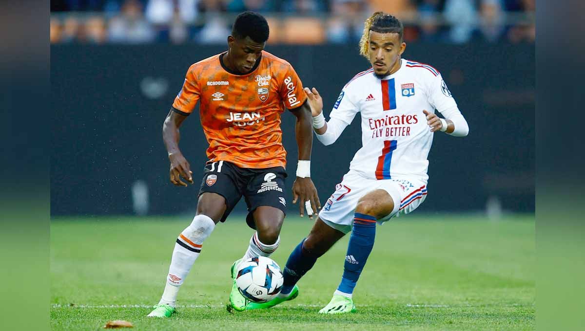 Membedah kualitas Malo Gusto, calon bek kanan anyar Chelsea yang akan didatangkan dari Olympique Lyon sebagai pesaing Reece James. Foto: REUTERS/Stephane Mahe Copyright: © REUTERS/Stephane Mahe