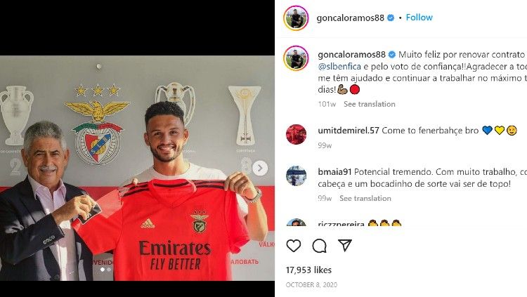 Penyerang asal Portugal, Goncalo Ramos, mulai memberikan kode keras untuk hengkang ke klub raksasa Liga Inggris, Manchester United, pada bursa transfer. Copyright: © Instagram/Goncalo Ramos