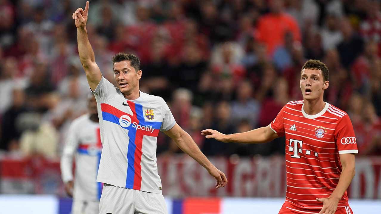 Thomas Muller berikan pesan untuk Robert Lewandowski, ketika Barcelona sedang mengusung misi penting di Liga Champions 2022/23. Foto: REUTERS/Andreas Gebert Copyright: © REUTERS/Andreas Gebert