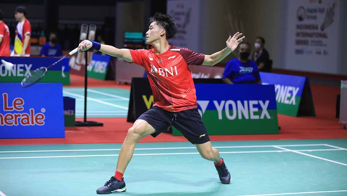 Yonathan Ramlie pebulutangkis tunggal putra Indonesia di turnamen Kapal Api Indonesia International Series 2022. Foto: PBSI Copyright: © PBSI