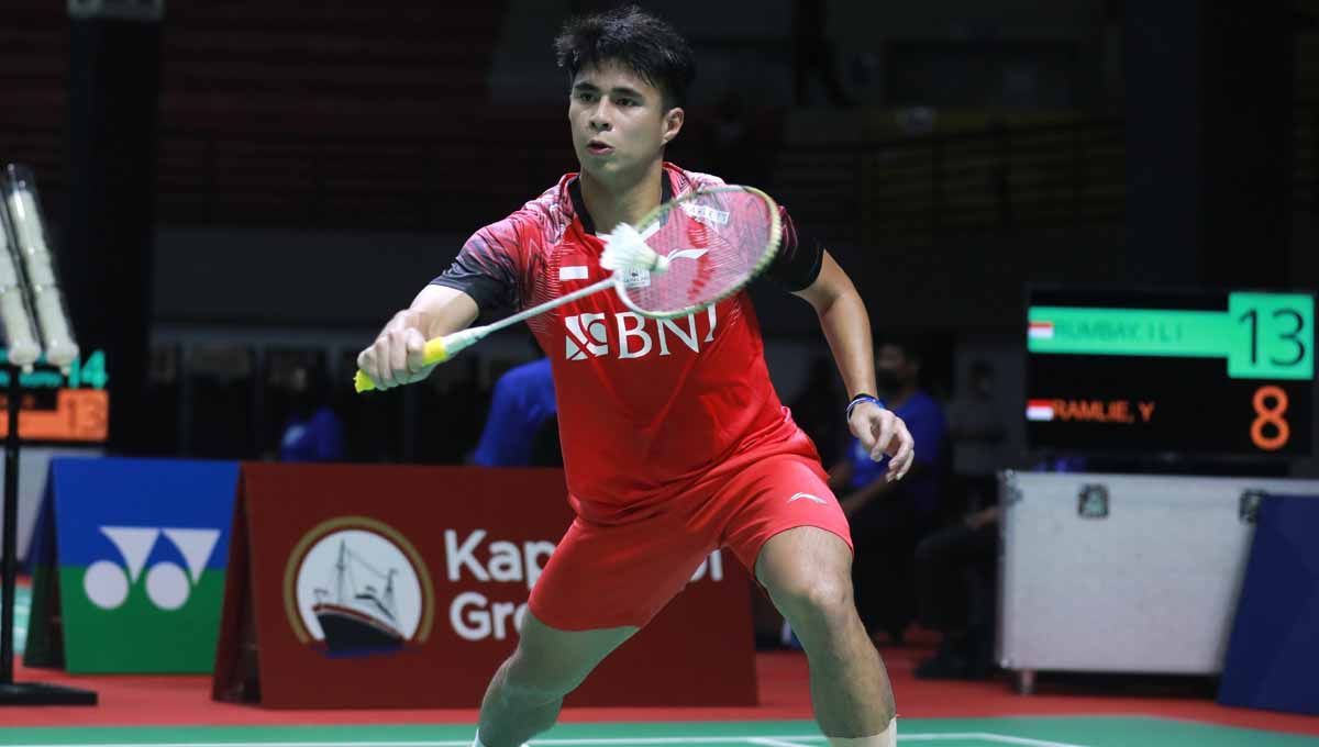 Pebulutangkis tunggal putra Indonesia, Ikhsan Leonardo Imanuel Rumbay tampil di Indonesia International Challenge 2022 . Foto: PBSI Copyright: © PBSI