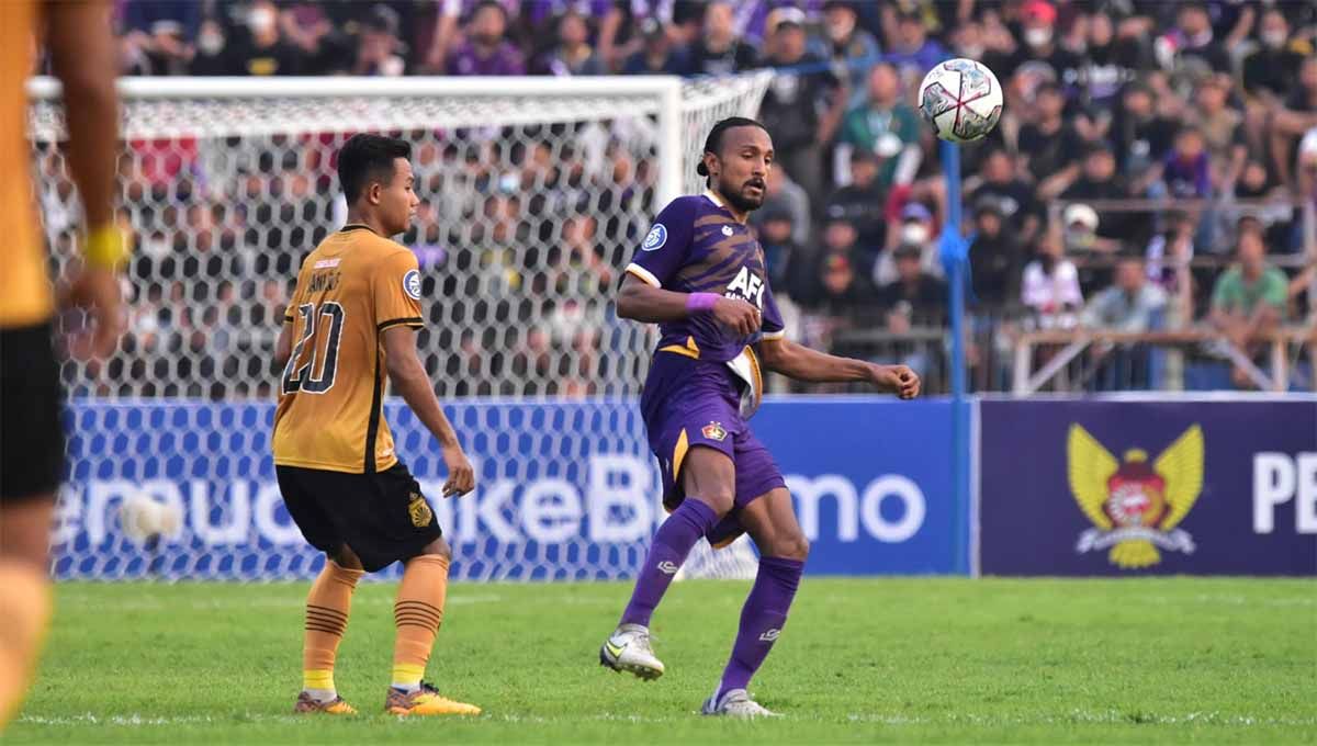 Gelandang asing Persik, Rohit Chand di BRI Liga 1. Foto: MO Persik Kediri Copyright: © MO Persik Kediri