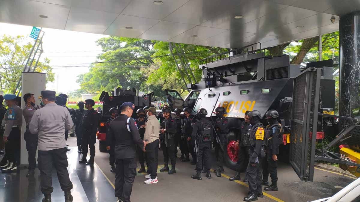 Tim Persija Jakarta meninggalkan Kota Bandung. Copyright: © Arif Rahman/INDOSPORT