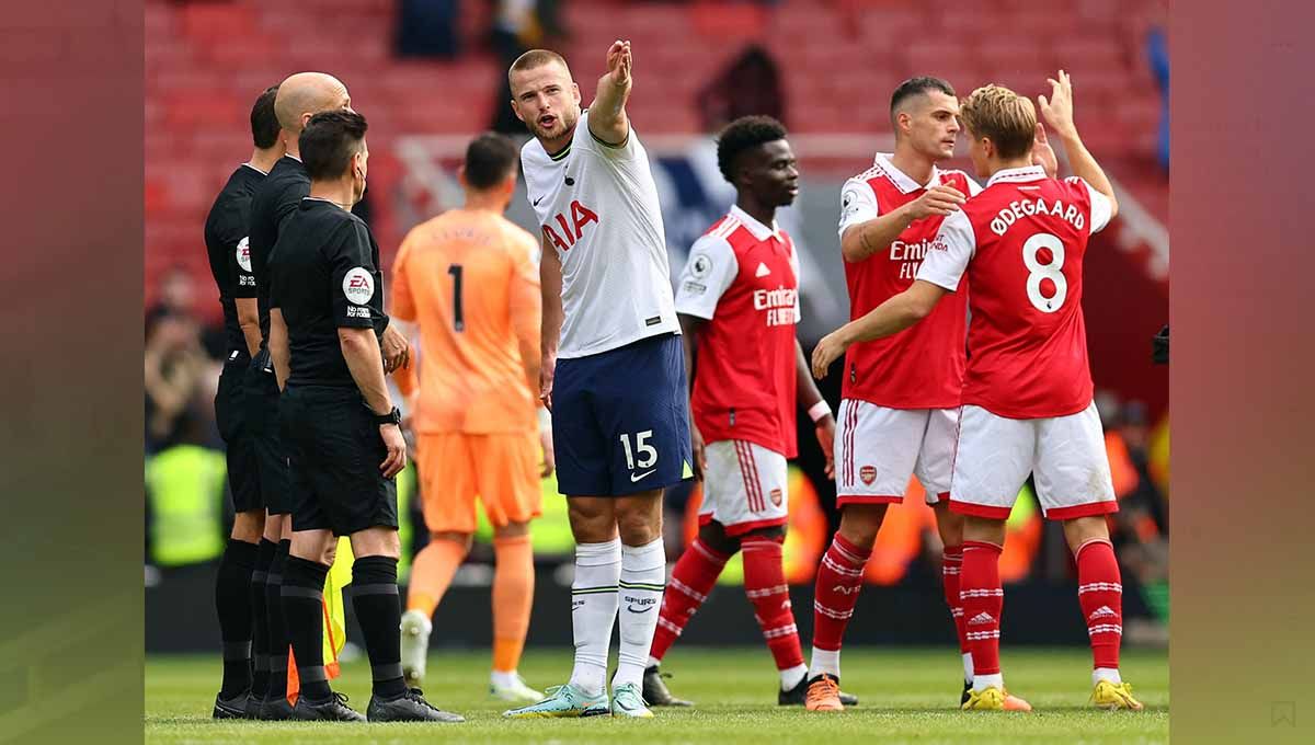 Pundit sepak bola kenamaan Inggris, Gary Neville, menyoroti taktik Antonio Conte saat Tottenham Hotspur dikalahkan oleh Arsenal.. Foto: REUTERS/David Klein Copyright: © REUTERS/David Klein