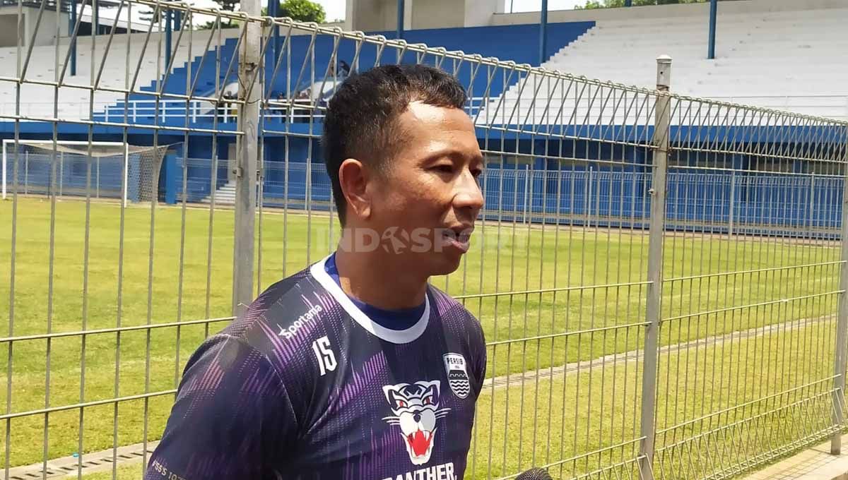 Penjaga gawang Persib, I Made Wirawan. Foto: Arif Rahman/INDOSPORT Copyright: © Arif Rahman/INDOSPORT