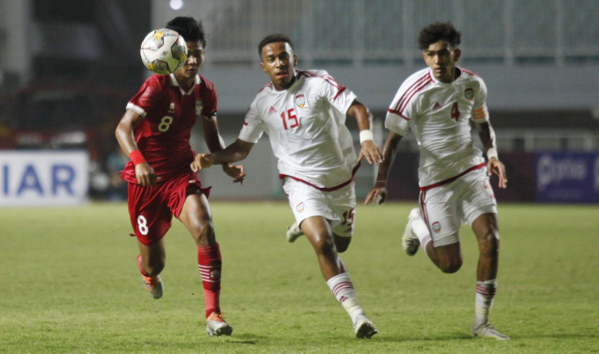 Pertandingan Kualifikasi Piala Asia U-17 antara Timnas Indonesia vs UEA di Stadion Pakansari, Rabu (05/10/22). Copyright: © Herry Ibrahim/INDOSPORT