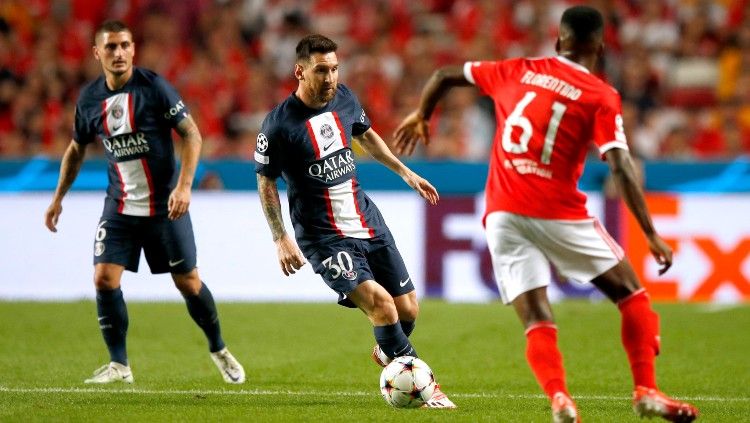 Aksi Lionel Messi di laga Benfica vs PSG (06/10/22). (Foto: REUTERS/Pedro Nunes) Copyright: © REUTERS/Pedro Nunes