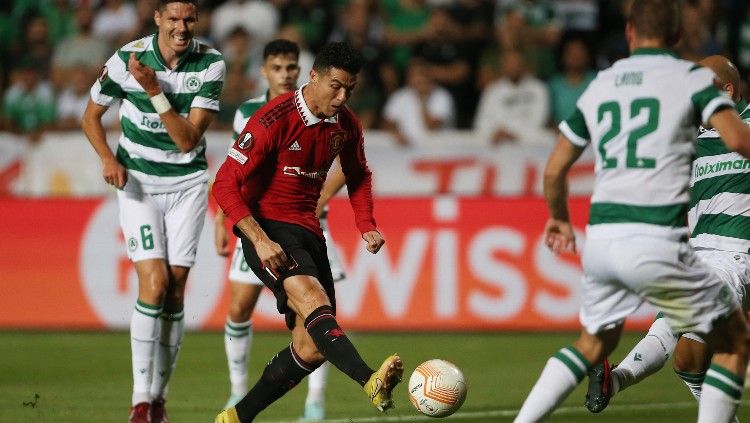 Marcus Rahsford, Anthony Martial, dan Cristiano Ronaldo adalah bintang kemenangan Manchester United atas Omonia Nicosia di Liga Europa. (Foto: REUTERS/Yiannis Kourtoglou) Copyright: © REUTERS/Yiannis Kourtoglou