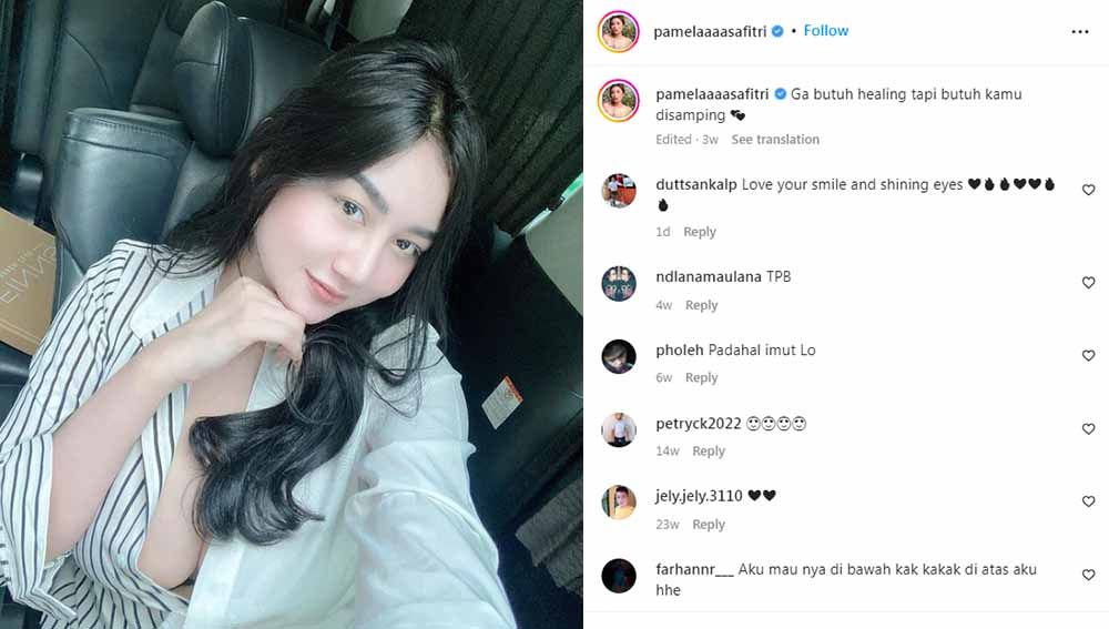 Penyanyi dangdut, Pamela Safitri, tampak workout dengan berendam di kolam renang dan tampilan seksinya langsung panen komentar netizen di instagram. Copyright: © Instagram@pamelaaaasafitri