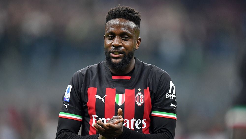 Divock Origi, pemain Klub Liga Italia (Serie A), AC Milan, akhirnya menemukan pelabuhan anyar setelah menjadi pemain buangan Rossoneri. Copyright: © Reuters/Daniele Mascolo