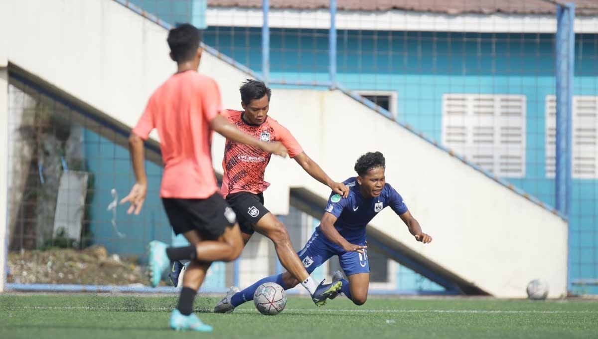 Latih tanding PSIS Semarang dengan tim U-20 di Stadion Citarum, Semarang. (Foto: PSIS Semarang) Copyright: © PSIS Semarang