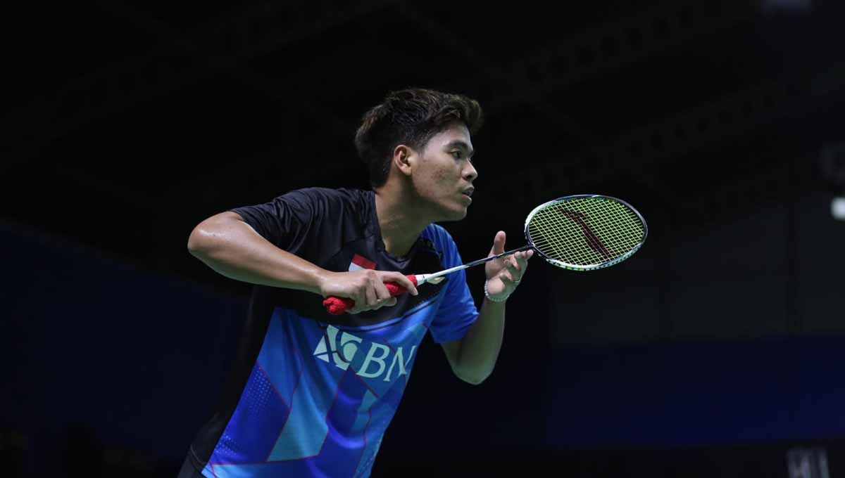 Atlet tunggal putra Indonesia, Syabda Perkasa Belawa di Indonesia International Challenge 2022. Ia sempat menyinggung jika visa belum keluar, dan terancam mundur dari China Masters 2023. (Foto: PBSI) Copyright: © PBSI