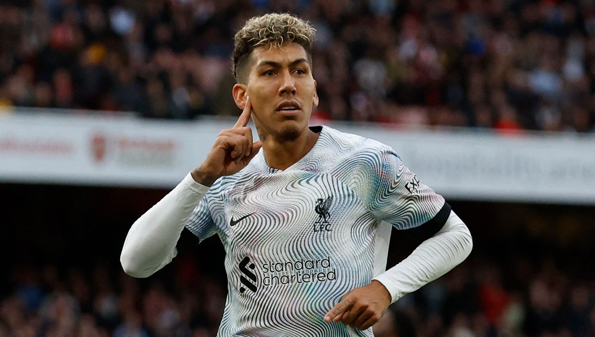 Roberto Firmino akan pergi dari Liverpool setelah kontraknya berakhir. Foto: 	Reuters/Peter Cziborra. Copyright: © Reuters/Peter Cziborra