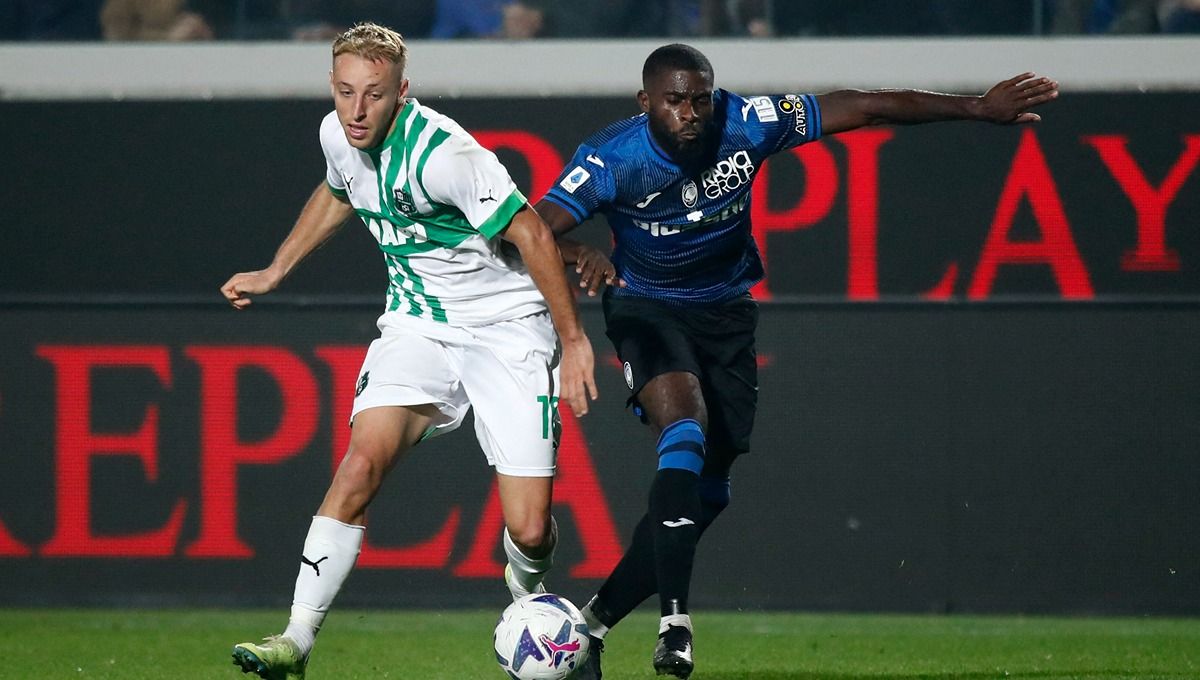 Davide Frattesi saat laga Serie A Liga Italia antara Atalanta vs Sassuolo Copyright: © Reuters/Alessandro Garofalo