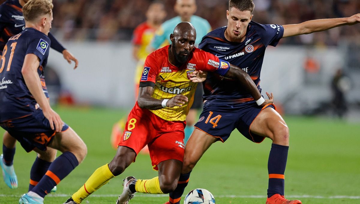 Seko Fofana dalam laga Ligue 1 Prancis antara Lens vs Montpellier Copyright: © Reuters/Pascal Rossignol