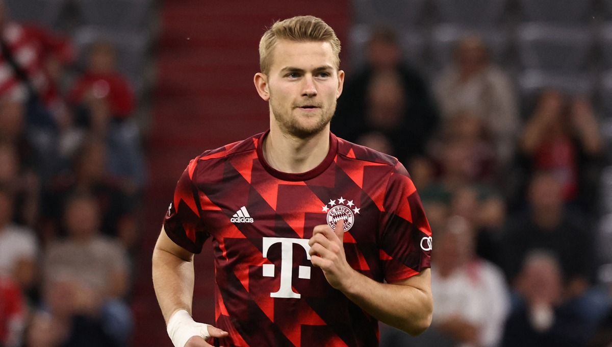 Tidak dimainkannya ia di laga Liga Champions antara Bayern Munchen vs Manchester United pada Kamis (21/09/23) lalu telah membuat Matthijs de Ligt gusar. Copyright: © Reuters/Lukas Barth