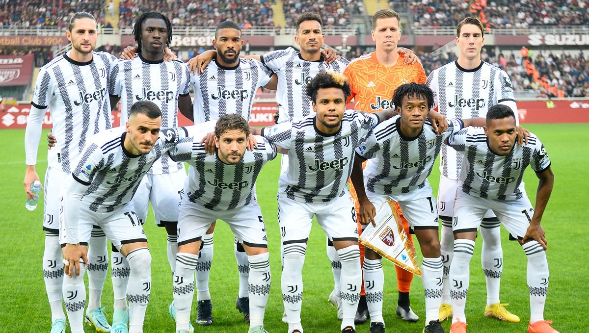 Skuat Juventus saat bertanding melawan Torino di pekan ke-10 Serie A Liga Italia Copyright: © Reuters/Massimo Pinca