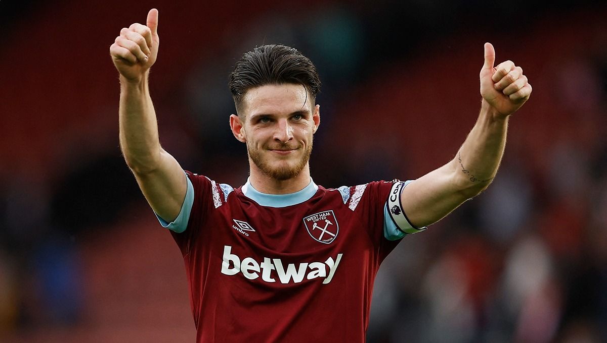 Raksasa Liga Inggris, Manchester United disebut makin serius untuk mendatangkan gelandang timnas Inggris, Declan Rice., di bursa transfer musim panas 2023. Foto: REUTERS/Peter Nicholls Copyright: © Reuters/Peter Nicholls