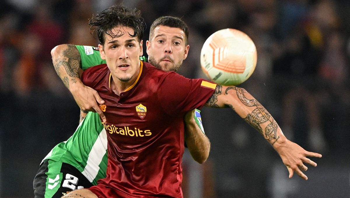 Nicolo Zaniolo, pemain AS Roma. Foto: REUTERS/Alberto Lingria Copyright: © Reuters/Alberto Lingria