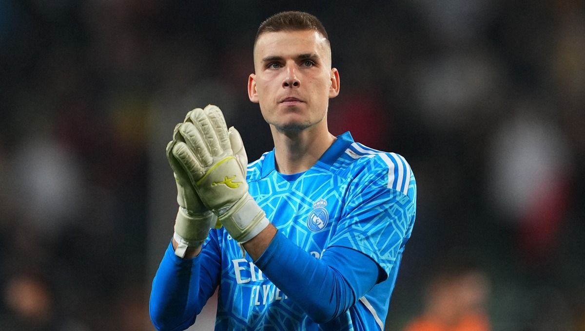 Andriy Lunin, kiper Real Madrid yang diusulkan gantikan Yann Sommer di Inter Milan. Foto: REUTERS/Aleksandra Szmigiel Copyright: © Reuters/Aleksandra Szmigiel